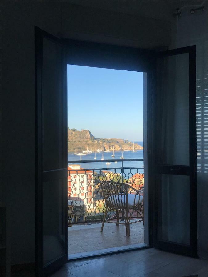 Baia Taormina Apartment Giardini-Naxos Buitenkant foto