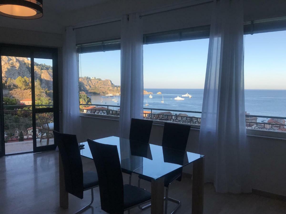 Baia Taormina Apartment Giardini-Naxos Buitenkant foto