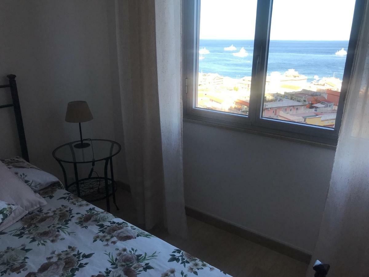 Baia Taormina Apartment Giardini-Naxos Buitenkant foto