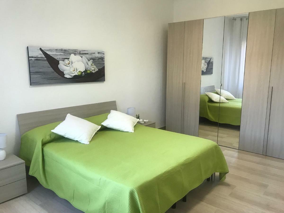 Baia Taormina Apartment Giardini-Naxos Buitenkant foto